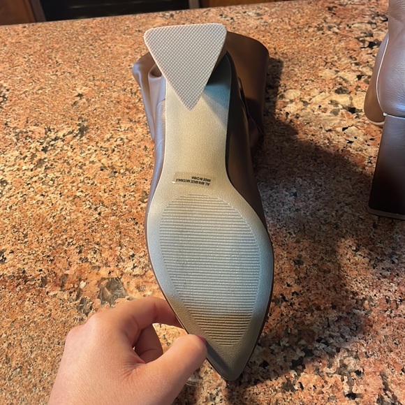 Triangle Boots - Picture 6 of 7